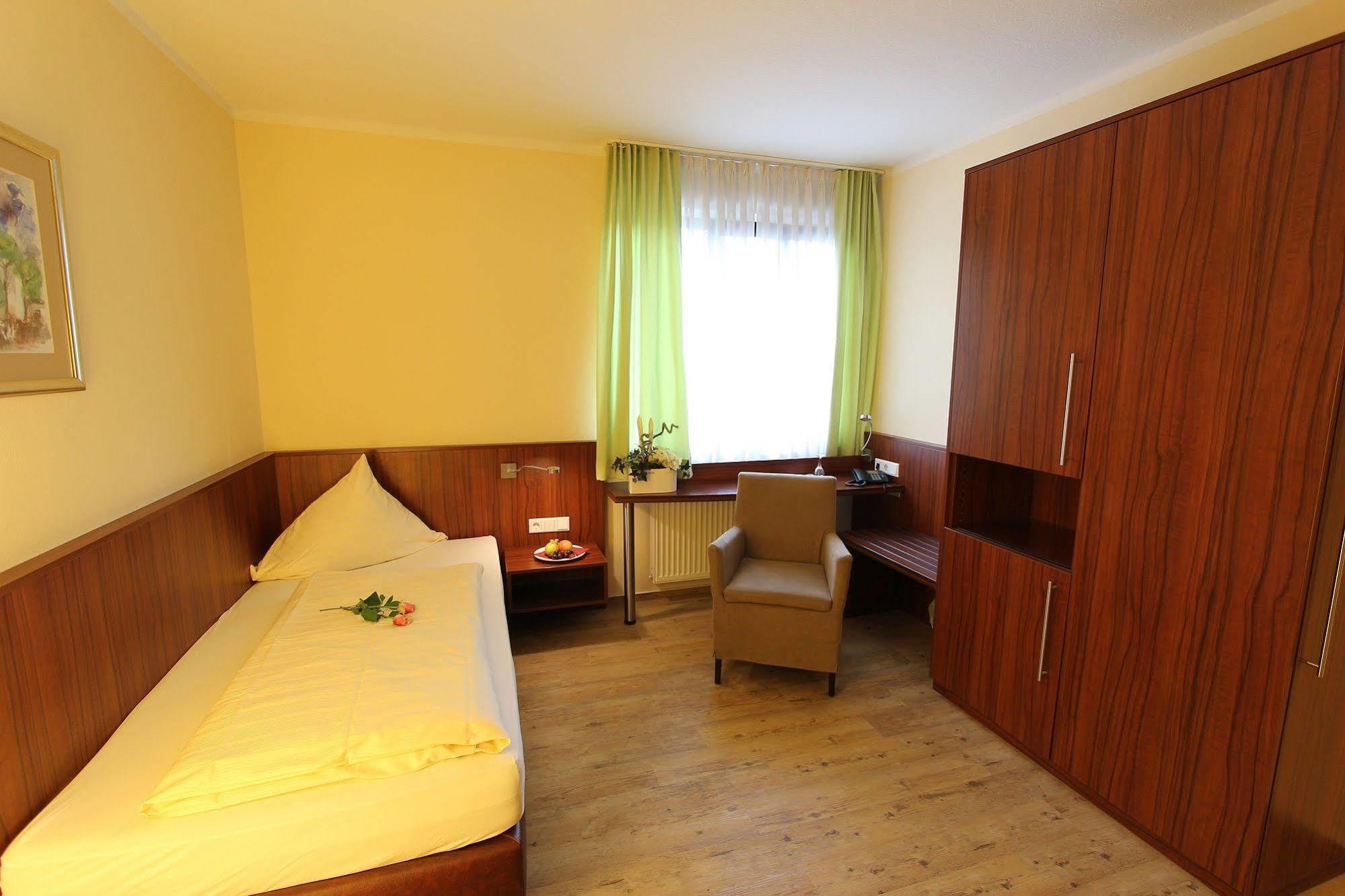 ליפשטאדט Akzent Hotel Jonathan מראה חיצוני תמונה